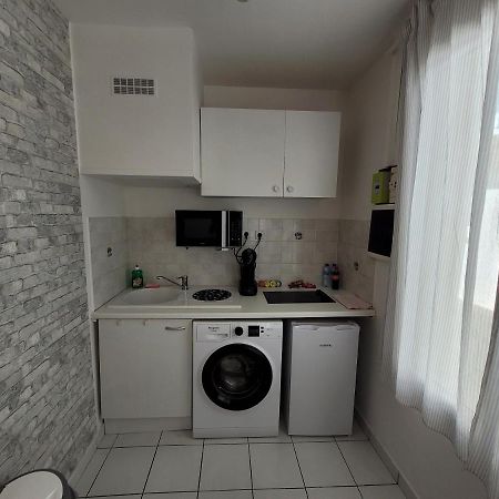 Appartement Spacieux 28M2 Avec Chambre Separee Issy-les-Moulineaux Kültér fotó