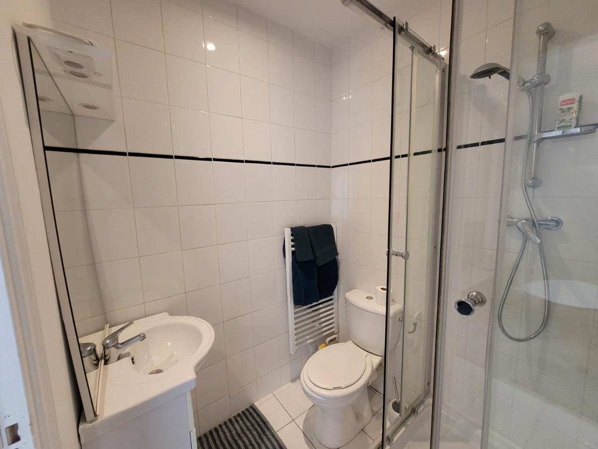 Appartement Spacieux 28M2 Avec Chambre Separee Issy-les-Moulineaux Kültér fotó