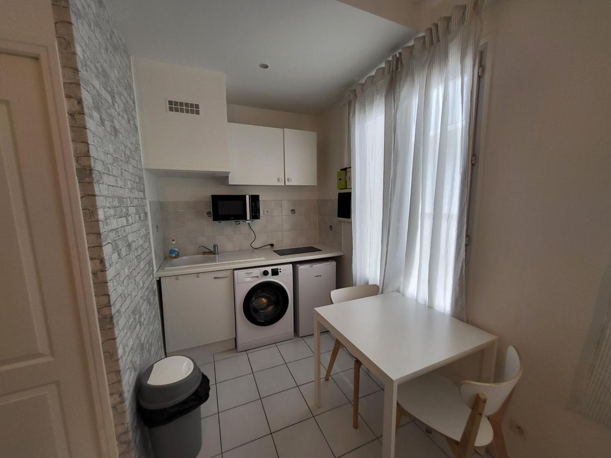 Appartement Spacieux 28M2 Avec Chambre Separee Issy-les-Moulineaux Kültér fotó