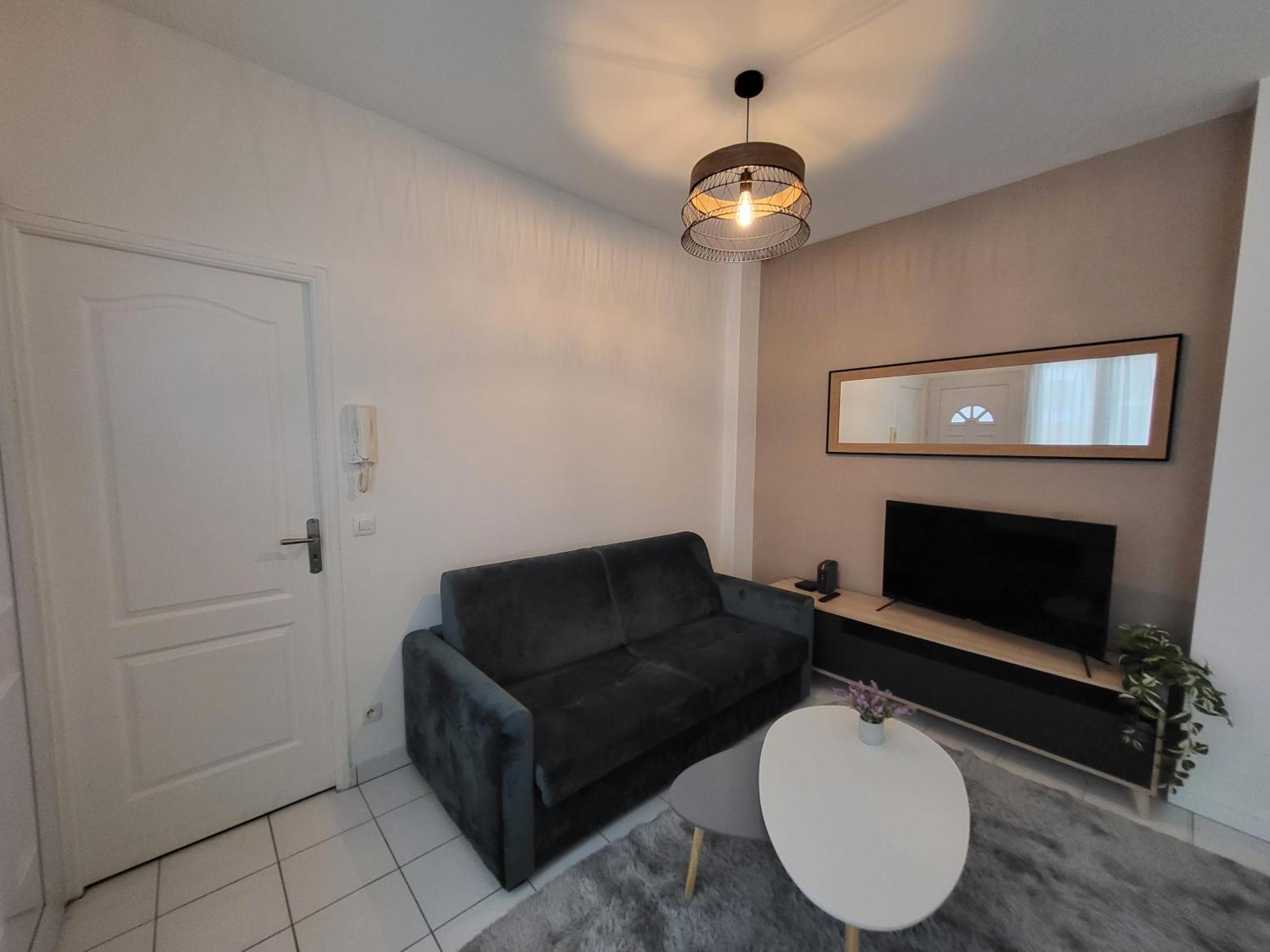 Appartement Spacieux 28M2 Avec Chambre Separee Issy-les-Moulineaux Kültér fotó